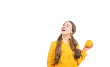 Vitamin ve diyet. Çocuk sağlıklı yiyecekler yiyor. Çocukluk sağlığı. Boşluğu kopyala.