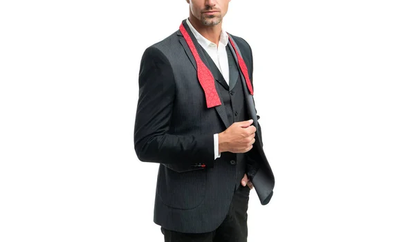 Hombre cortado en traje de pajarita. hombre de negocios aislado en blanco. líder en ropa formal de esmoquin —  Fotos de Stock