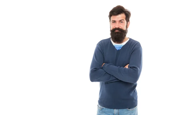 Sonriente brutal hipster con barba aislada sobre fondo blanco con espacio de copia, moda — Foto de Stock