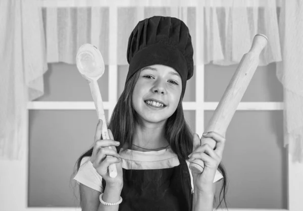 Dinner pause. cooking food for dinner. happy childhood development. child wearing cook uniform — Stock Photo, Image