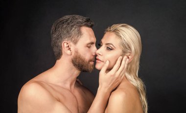 Sonsuz aşk. Romantik ilişki. Şefkatli aşıklar. Aşık seksi çift.