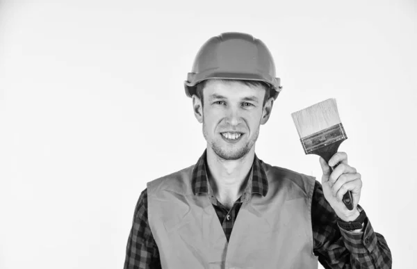 Hombre trabajador pintor de sombrero duro con herramienta de pintura, concepto de renovación —  Fotos de Stock