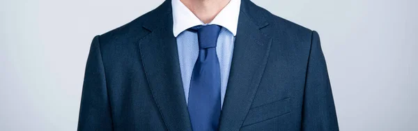 Обличчя зрілого адвоката в окулярах і діловому костюмі — стокове фото