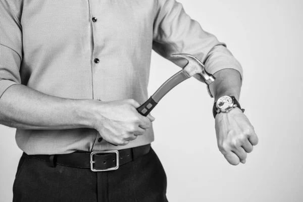 Dear stress, lets break up. Manager cropped view crash wrist watch with hammer. Time break. Time-break. Deadline and punctuality. Handling stress at work — Stock Photo, Image