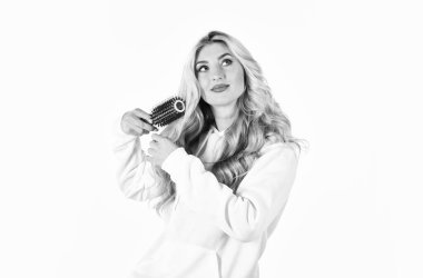 Kızların oynamaya gittiği yer. Uzun sarı saçlı, kıvırcık saçlı kız. Kadınların güzel saçları. Kıvırcık saçlı. Kıvırcık saçlı. Saç fırçası kullanıyorum. Bir kadın için stilist kıvırma. Saç stili kıvırcık.