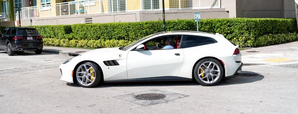 Miami Beach, Florida USA - April 15, 2021: white Ferrari 458 Spider, side view. luxury sport car — Stock fotografie