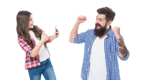 Glückliches Mädchen Tochter Zeigen Daumen Nach Oben Und Machen Foto — Stockfoto