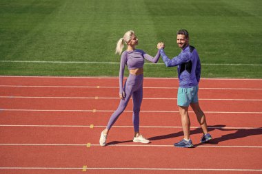 Stadyum ve takım çalışmasında spor takımı..