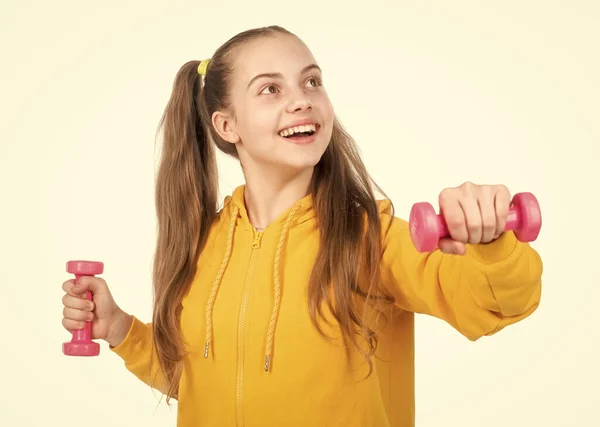 Roligt Bestämmande Glad Tonårstjej Med Hantel Idrott Och Fitness Barnträning — Stockfoto