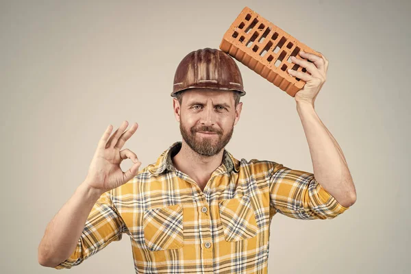 Día Del Trabajo Los Trabajadores Obrero Con Ladrillo Tipo Usar — Foto de Stock