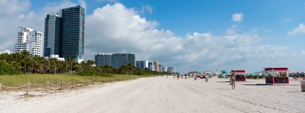 Miami Estados Unidos Marzo 2021 Playa Marítima Paisaje Urbano Metrópoli — Foto de Stock