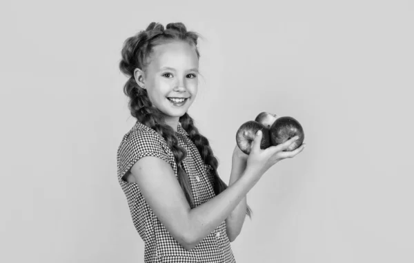 Alleen Biologisch Voedsel Natuurlijk Gezond Gelukkige Jeugd Kind Eet Appel — Stockfoto