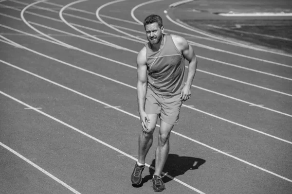 Duele Demasiado Trauma Masculino Deportista Atleta Flexionar Los Músculos Amasar —  Fotos de Stock