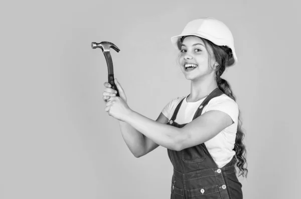 Eszközök Feltárása Mérnöki Ruhát Viselő Lány Eszközök Hogy Fejlődj Foreman — Stock Fotó