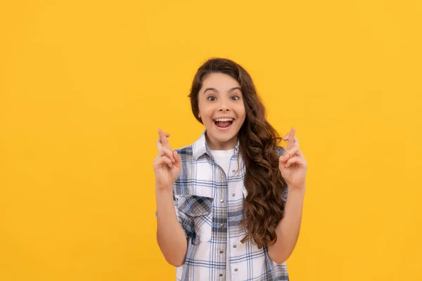 Amazed Teen Child Checkered Shirt Cross Fingers Yellow Background — Stockfoto