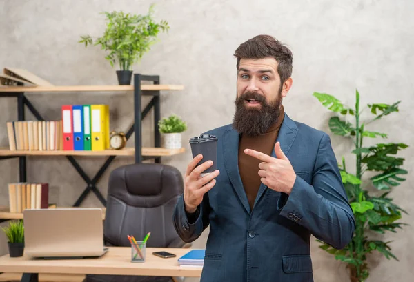 Amazed Bearded Businessman Pointing Finger Takeaway Coffee Office Copy Space — 스톡 사진
