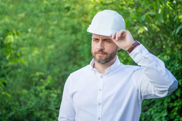 Man Constructor Wearing Hardhat Outdoors Natural Background Copy Space — 图库照片