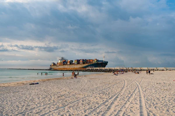 Miami Beach Florida Usa April 2021 Cargo Ship Containers Miami — Φωτογραφία Αρχείου