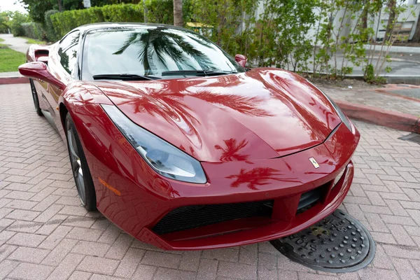 Miami Beach Florida Usa April 2021 Red Ferrari 488 Gtb — 스톡 사진