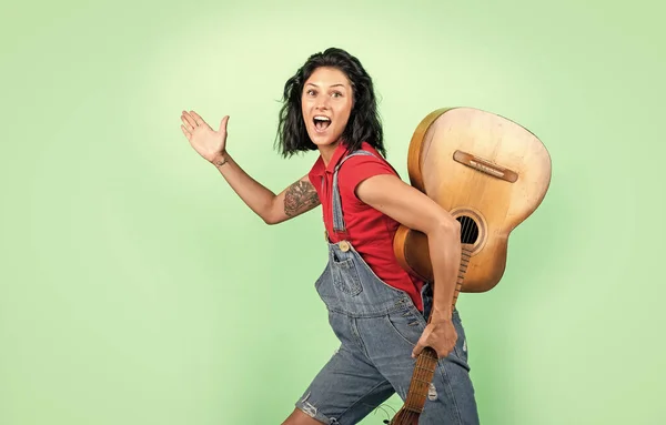 Just Have Fun Young Hipster Playing Guitar Singer Acoustic Guitar — Stock Photo, Image