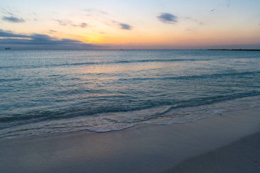 beautiful seascape with ocean water on the summer beach.