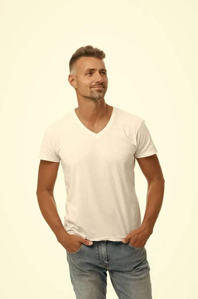 Casual Significa Cómodo Chico Feliz Casual Hombre Guapo Aislado Blanco — Foto de Stock