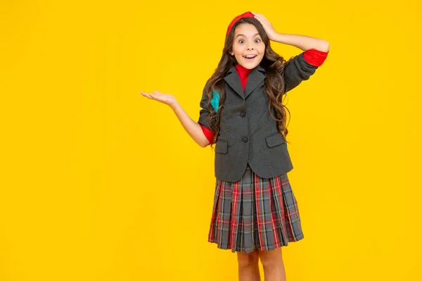 Happy Childhood Child Presenting Product Copy Space Amazed Teen Girl — Φωτογραφία Αρχείου