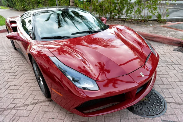 Miami Beach Florida Usa April 2021 Red Ferrari 488 Gtb — Stock Fotó