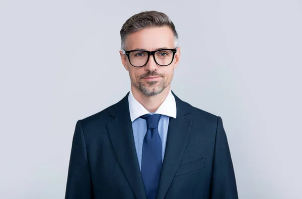 Smiling Mature Lawyer Wearing Glasses Business Suit — Stockfoto