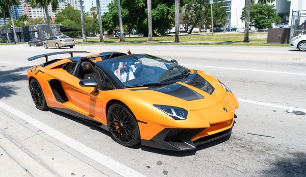 Miami Beach Florida Usa April 2021 Orange Lamborghini Aventador 750 — ストック写真
