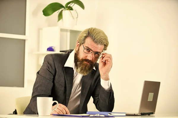 Anhebung Der Standards Aktienmarkt Büroangestelltes Konzept Unternehmenslösungen Riskante Geschäfte Der — Stockfoto