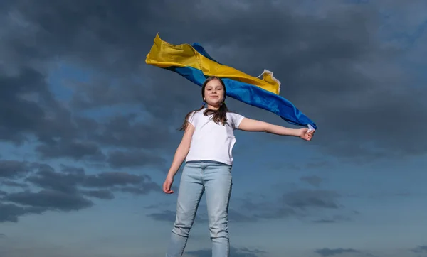 Teen Girl Ukraine Child Flag Ukraine Kid Ukraine Flag Feel — Stockfoto