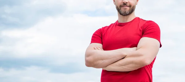 Cropped View Man Red Shirt Crossed Hands Sky Background Copy — Stock fotografie