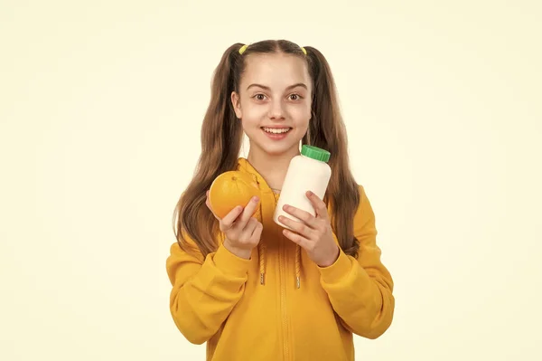 Cute Girl Effervescent Tablet Kids Happy Girl Hold Multivitamin Organic — Zdjęcie stockowe