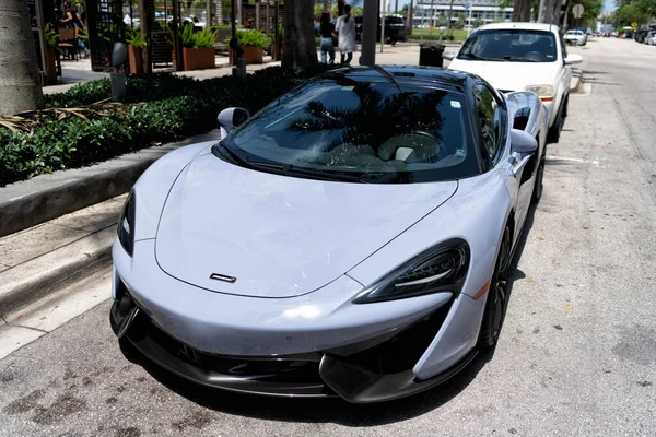 Miami Beach Florida Abril 2021 Deportivo Descapotable Blanco Mclaren 570S —  Fotos de Stock