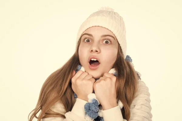 Tão Frio Menina Adolescente Surpreso Roupas Inverno Sentir Frio Felicidade — Fotografia de Stock