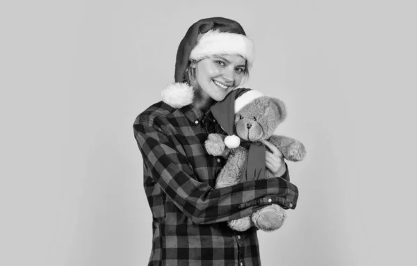 Oyuncaklarla Oyna Noel Baba Güzel Bir Kadın Noel Kutluyor Çocukluktan — Stok fotoğraf