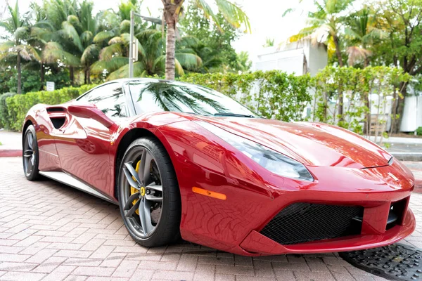 Miami Beach Florida Usa Dubna 2021 Červené Ferrari 488 Gtb — Stock fotografie