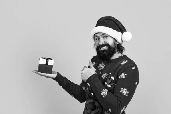 Christmas Mood Happy Bearded Mature Man Santa Claus Hat New — Stock Photo, Image