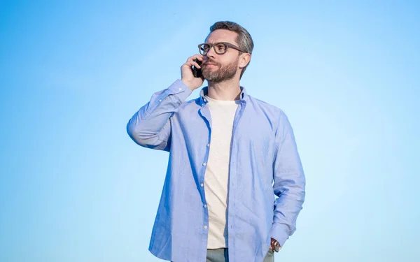 Negociação Homem Falar Telefone Homem Falando Smartphone Homem Comunicação Falar — Fotografia de Stock