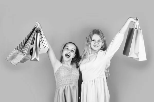 Glück Pur Geschenke Und Geschenke Kauf Geschäft Shopper Kinder Glückliche — Stockfoto