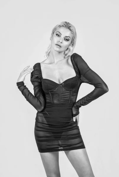 Sexy Dame Met Platina Blond Haar Vrouwelijke Schoonheid Mode Aantrekkelijk — Stockfoto
