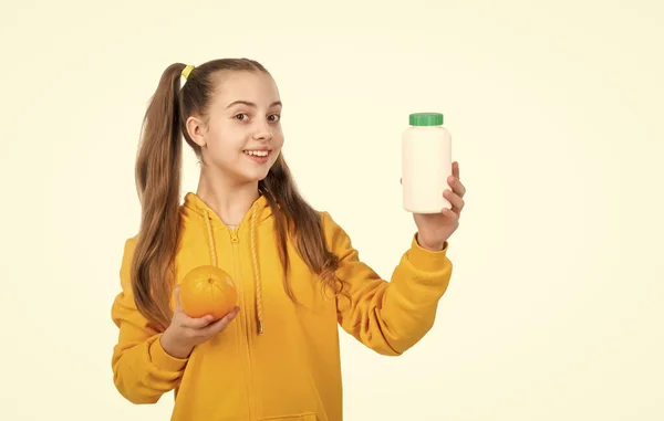 Presenting Vitamin Product Child Orange Flavored Pill Effervescent Tablet Kids — Φωτογραφία Αρχείου