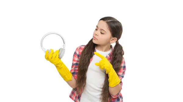 Ves Bien Niño Divirtiéndose Limpiando Preocupaciones Artículos Limpieza Auriculares Niña — Foto de Stock