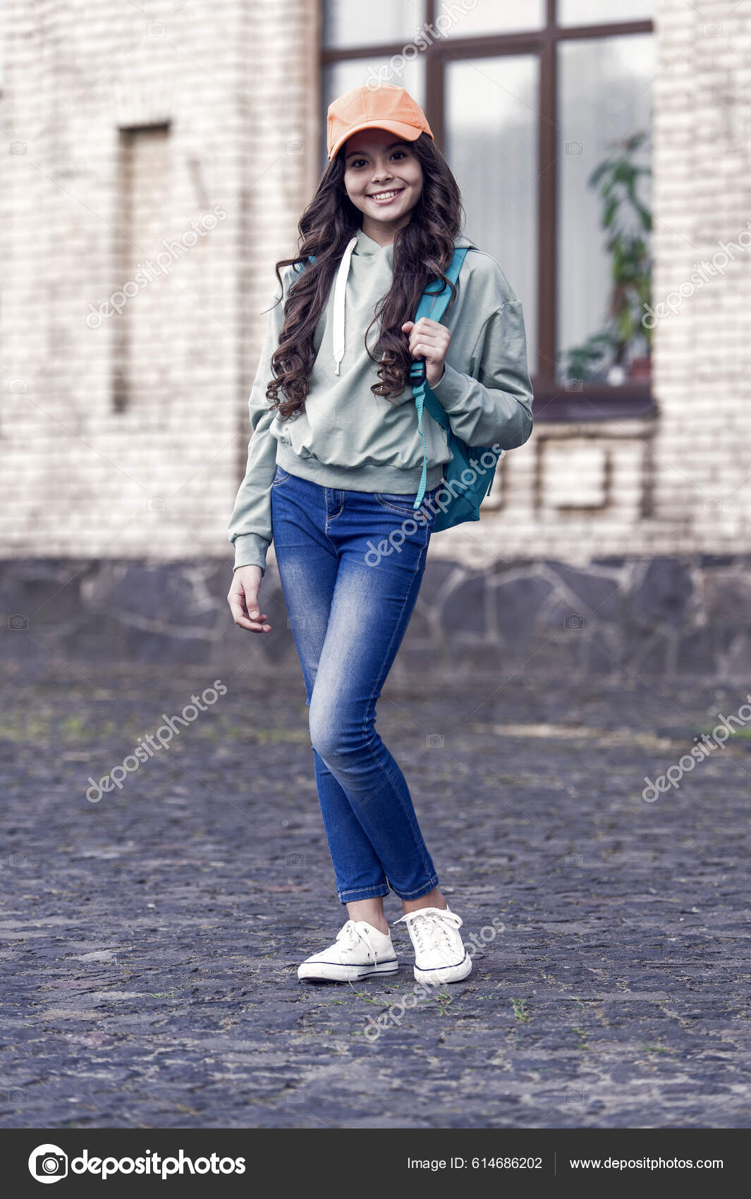 Little girl urban clothes outlet