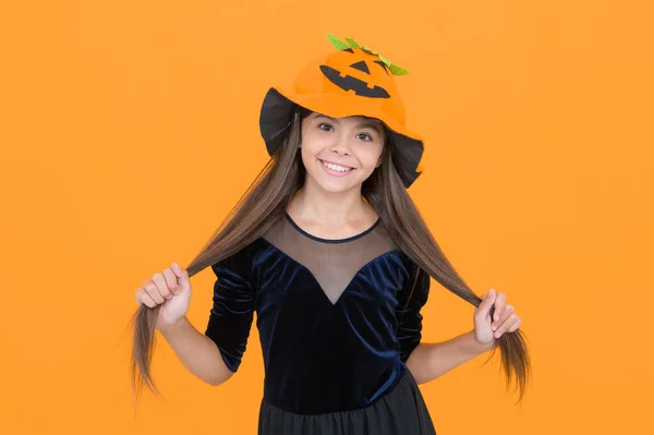 Feliz Niño Usar Sombrero Calabaza Fiesta Disfraces Halloween Otoño Fiesta — Foto de Stock