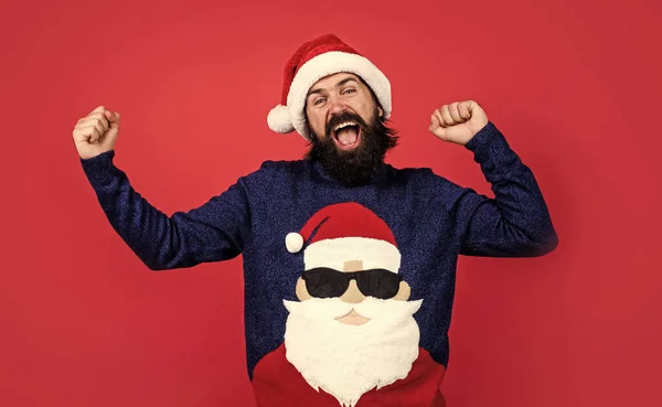 Счастливый Хипстер Бородой Усами Шляпе Санта Клауса Празднования Рождественской Вечеринки — стоковое фото