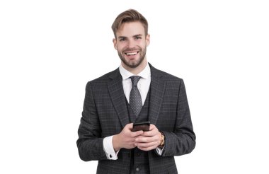 Konuşkan olmak. Mutlu çalışan beyaza mesaj yolluyor. İş iletişimi. Yeni teknolojiyi kullanarak. Mobil iletişim. Modern hayat. 3G mi? 4G.