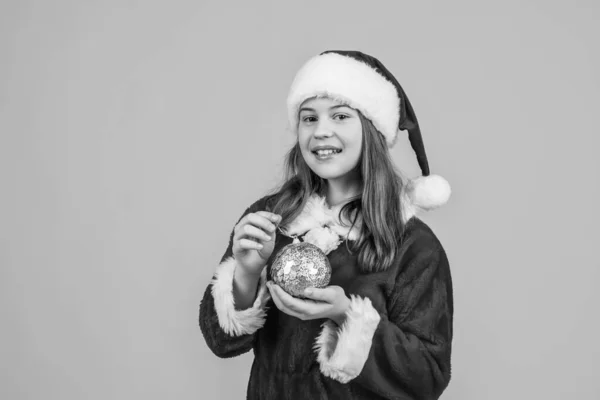 Teşekkür Ederim Çocuk Noel Baba Kostümlü Yardımcı Parti Eğlencesi Kış — Stok fotoğraf
