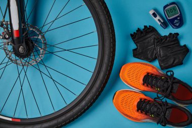 Diyabetik bir insanda kan şekerini normalleştirmek için fiziksel aktivite. Yüksek kalite fotoğraf